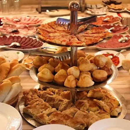 Queen's Park Aparthotel Belgrade