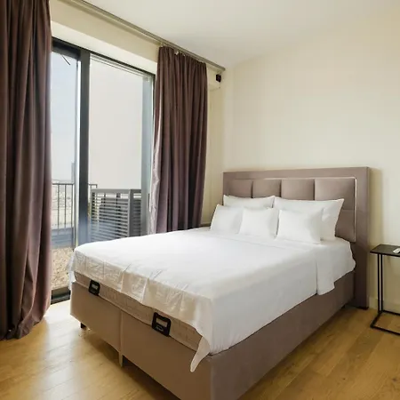 아파트호텔 Queen's Park 4*