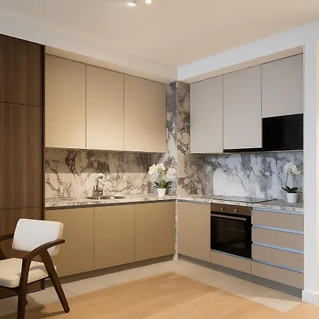 Queen's Park Aparthotel Belgrade